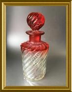 Grote zware roze Baccarat parfumfles, Antiek en Kunst, Antiek | Glas en Kristal, Ophalen of Verzenden