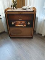 Prachtig radiomeubel van gründig met platenspeler, Ophalen