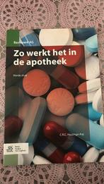 C.R.C. Huizinga-Arp - Zo werkt het in de apotheek, Boeken, Ophalen of Verzenden, Zo goed als nieuw, C.R.C. Huizinga-Arp