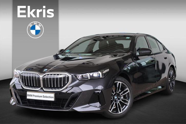 BMW 5-serie 520i | M Sportpakket | Innovation Pack | Voorsto, Auto's, BMW, Bedrijf, Te koop, 5-Serie, 360° camera, ABS, Achteruitrijcamera