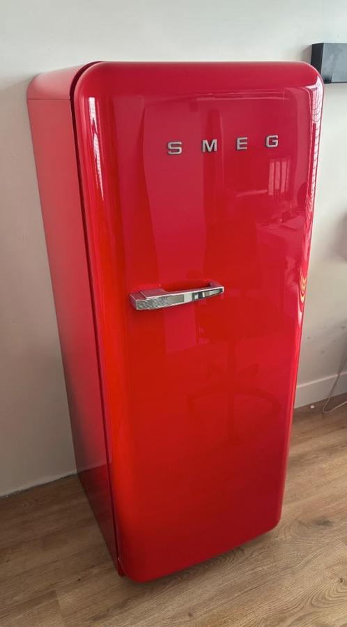 SMEG FAB28RR1 (rood) Retro koelkast met vriesvak, Witgoed en Apparatuur, Koelkasten en IJskasten, Gebruikt, Met vriesvak, 200 liter of meer