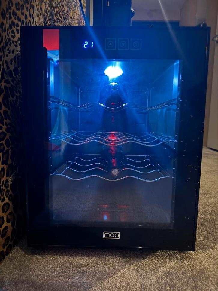 Moa wijnkoeler, Witgoed en Apparatuur, Overige Witgoed en Apparatuur, Zo goed als nieuw, Ophalen of Verzenden