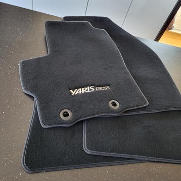 Yaris Cross matten origineel beschikbaar voor biedingen