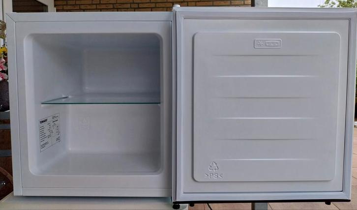 Tomado Mini Diepvries - Zo goed als nieuw!, Witgoed en Apparatuur, Koelkasten en IJskasten, Zo goed als nieuw, Met vriesvak, Minder dan 75 liter