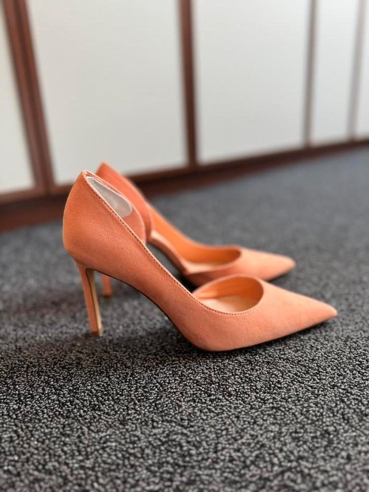 Mooie peach zalm kleur hoge hak schoenen maat 37 nieuwstaat, Kleding | Dames, Schoenen, Zo goed als nieuw, Schoenen met hoge hakken
