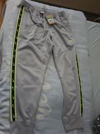 Nike trainingsbroek xl, Kleding | Heren, Broeken en Pantalons, Ophalen of Verzenden, Zo goed als nieuw, Maat 56/58 (XL), Zwart