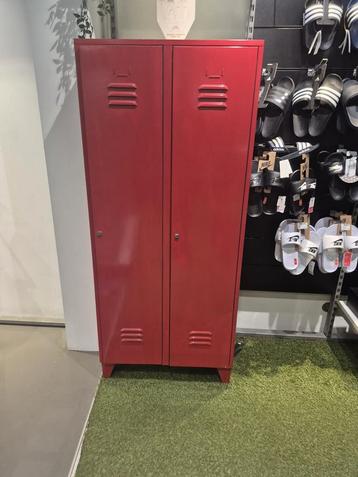 Stoere metalen locker - veel opbergruimte! beschikbaar voor biedingen