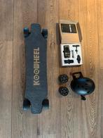 Koowheel elektrisch longboard + wielen en helm, Sport en Fitness, Skateboarden, Ophalen, Zo goed als nieuw, Longboard