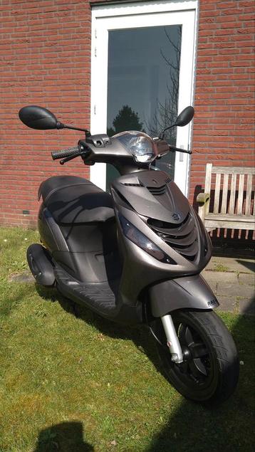 Piaggio Zip beschikbaar voor biedingen