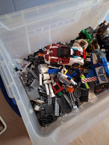 Lego, grote partij, bijna 18kg beschikbaar voor biedingen