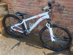 Nagenoeg nwe Btwin Rockrider ST100 mountainbike v.a 7a8jaar, Fietsen en Brommers, Hardtail, Ophalen, Zo goed als nieuw, Overige merken