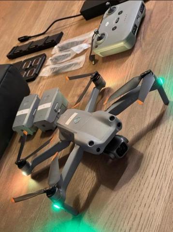 DJI Air 2S Fly More Combo ( C1 ) beschikbaar voor biedingen