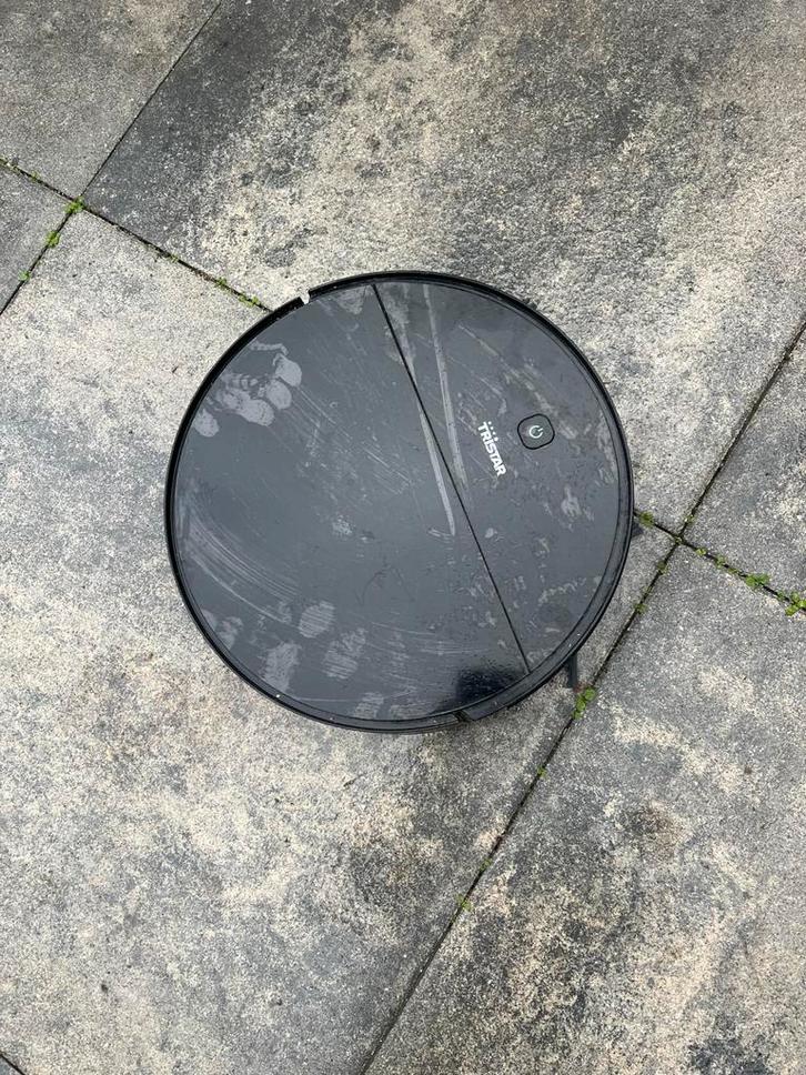 Rebotstofzuiger werkt met probleem, Witgoed en Apparatuur, Stofzuigers, Gebruikt, Robotstofzuiger, Minder dan 1200 watt, Reservoir