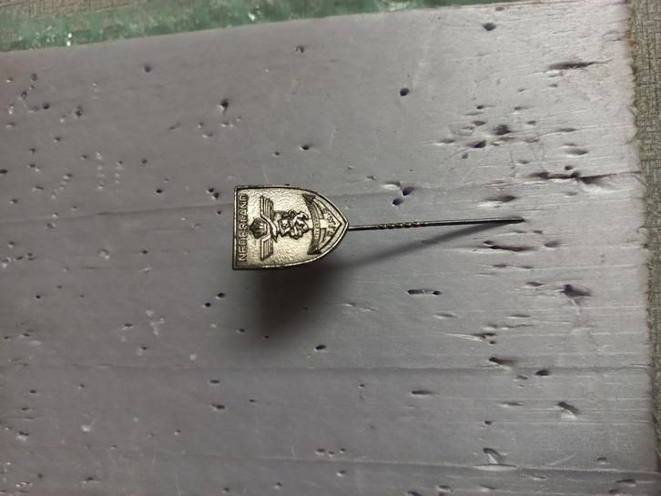Bevrijdingsspeldje met de Nederlandse leeuw op een schild., Verzamelen, Speldjes, Pins en Buttons, Zo goed als nieuw, Overige onderwerpen