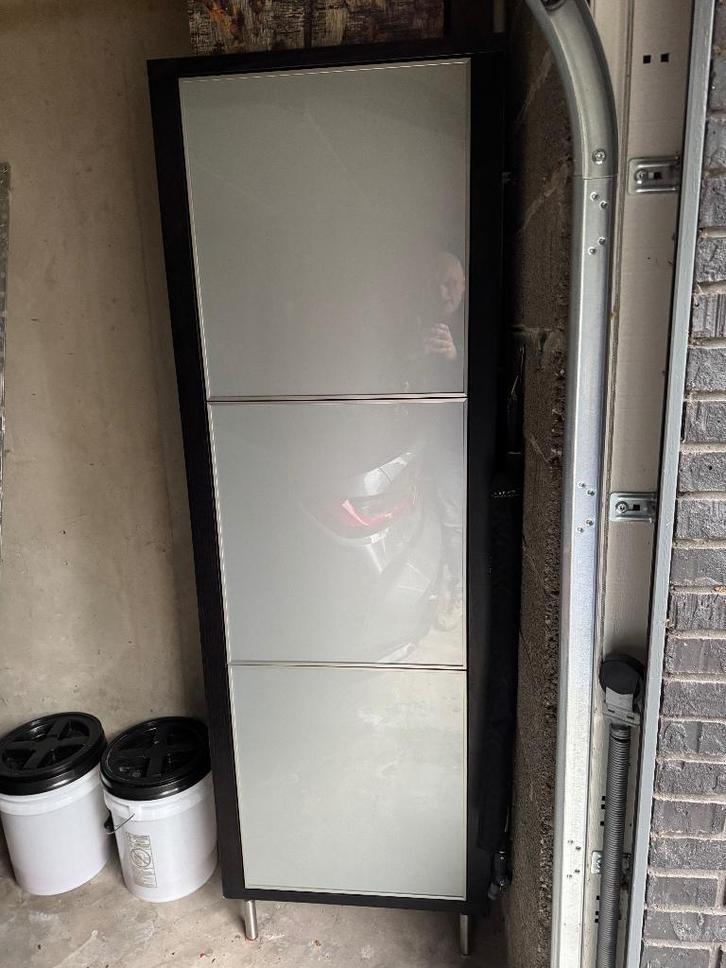 Bert Plantagie staande kast, Huis en Inrichting, Kasten | Overige, Zo goed als nieuw, Ophalen