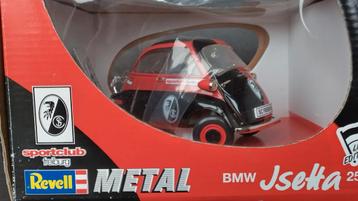 BMW Isetta 250 Sportclub Freiburg 1:18 Revell Pol  beschikbaar voor biedingen
