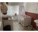 Wit ledikantje, Kinderen en Baby's, Kinderkamer | Complete kinderkamers, Ophalen, Zo goed als nieuw, Jongetje of Meisje
