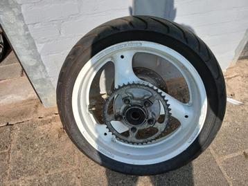 Achtervelg gsxr 750 1988  beschikbaar voor biedingen