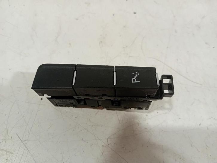 PDC schakelaar Volkswagen Golf, Auto-onderdelen, Elektronica en Kabels, Volkswagen, Gebruikt, Herkomst onderdeel bekend, 12 maanden garantie