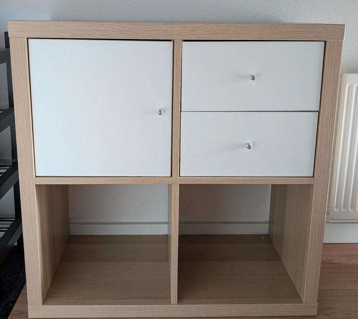 Ikea Kallax Kast - Eiken (deur + 2 lades) (77cm), Huis en Inrichting, Kasten | Stellingkasten, Zo goed als nieuw, Ophalen