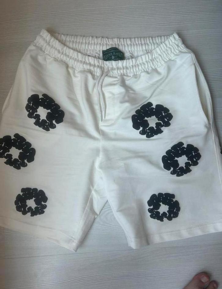 Denim Tears Statement Shorts – Limited Edition, Kleding | Heren, Broeken en Pantalons, Nieuw, Maat 52/54 (L), Wit, Ophalen of Verzenden