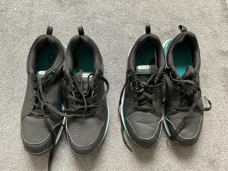 2 paar hockeyschoenen maat 40 & 41 merk dita - nette staat!, Kleding | Heren, Schoenen, Zo goed als nieuw, Sportschoenen, Zwart