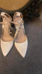 Witte trouw schoenen maat:37, Kleding | Dames, Schoenen, Ophalen of Verzenden, Zo goed als nieuw, Wit, Schoenen met hoge hakken