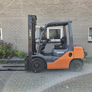 TOYOTA 02-8FDF25 Diesel Heftruck beschikbaar voor biedingen