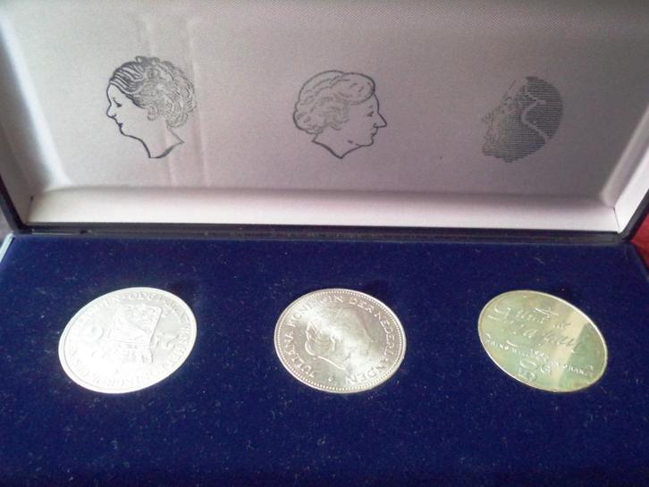 Zilver Oranje cassette 2,50 10 gld 50 gld 1930 1970 1984, Postzegels en Munten, Munten | Nederland, Setje, Overige waardes, Koningin Beatrix