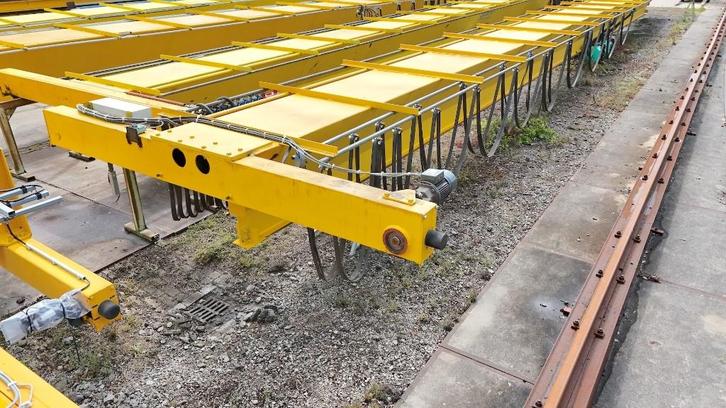 Bovenloopkraan 24.300 mm / Verlinde / 2x 3,2 ton / 1991., Doe-het-zelf en Verbouw, Lieren en Takels, Gebruikt, Elektrisch, Ophalen