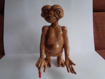 E.T. Figuur Beeld, resin / kunststof,  Hoogte: 35 cm beschikbaar voor biedingen