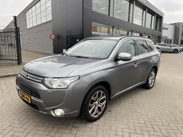 Mitsubishi Outlander 2.0 PHEV Instyle | Stoelverwarming | Le beschikbaar voor biedingen