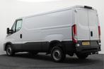 Iveco Daily 35S12V 2.3 L2H1 3-Zits, Trekhaak 3500KG, Apple C, Auto's, Bestelauto's, 13 km/l, Gebruikt, Iveco, Wit