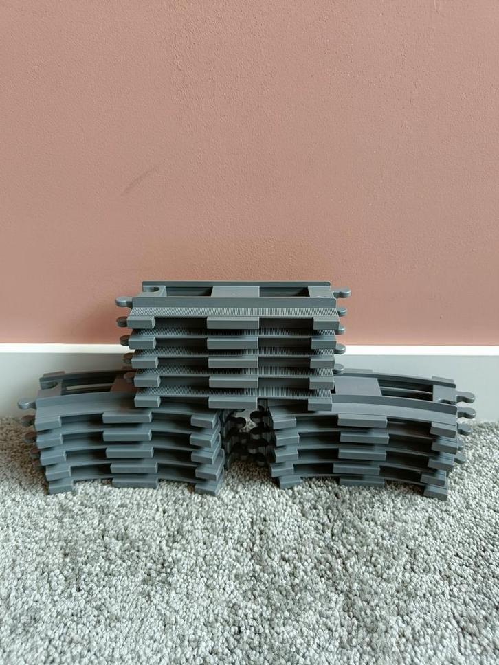 Duplo trein rails 15 stuks (10 krom, 5 recht), Kinderen en Baby's, Speelgoed | Duplo en Lego, Gebruikt, Duplo, Ophalen of Verzenden
