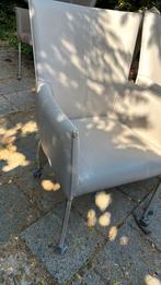 4 stoelen op wieltjes- gratis af te halen!, Huis en Inrichting, Ophalen, Kunststof, Gebruikt, Bruin