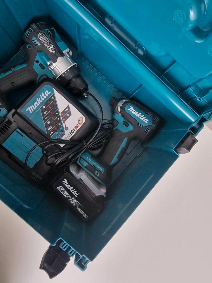 Makita Accuboormachine & Slagschroever Set, Doe-het-zelf en Verbouw, Gereedschap | Boormachines, Zo goed als nieuw, Boor- en Schroefmachine