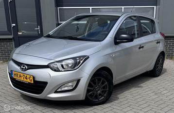Hyundai i20 1.2i Black pack/ O. HISTORIE/ APK/ AIRCO beschikbaar voor biedingen