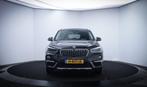 BMW X1 18iA X-LINE Executive 1/2 LEDER/NAVI/18"LMV/EXTRA GET, Auto's, Lichtsensor, Zwart, Bedrijf, 19 km/l