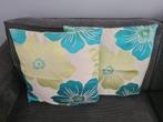 2 kussenhoezen, blauw gebloemd, Huis en Inrichting, Ophalen of Verzenden, Zo goed als nieuw, Blauw, Vierkant
