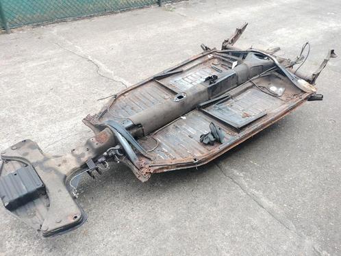 Volkswagen kever 1302/1303 chassis met geldig NL kenteken, Auto-onderdelen, Carrosserie en Plaatwerk, Motorkap, Volkswagen, Voor