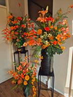 Set van drie bloemstukken in natuurlijke oranje tinten, Huis en Inrichting, Woonaccessoires | Kunstplanten en Kunstbloemen, Ophalen