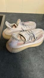 Gymschoenen Yeezy boost maat 35, Meisje, Sportschoenen, Ophalen of Verzenden, Zo goed als nieuw