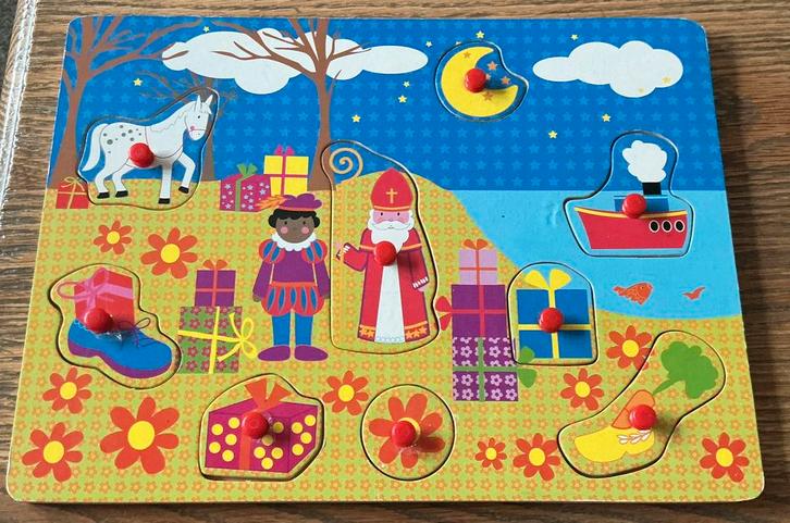 LEUKE HOUTEN SINTERKLAAS LEGPUZZEL MET DIVERSE STUKJES, Kinderen en Baby's, Speelgoed | Houten speelgoed, Zo goed als nieuw, Ophalen of Verzenden