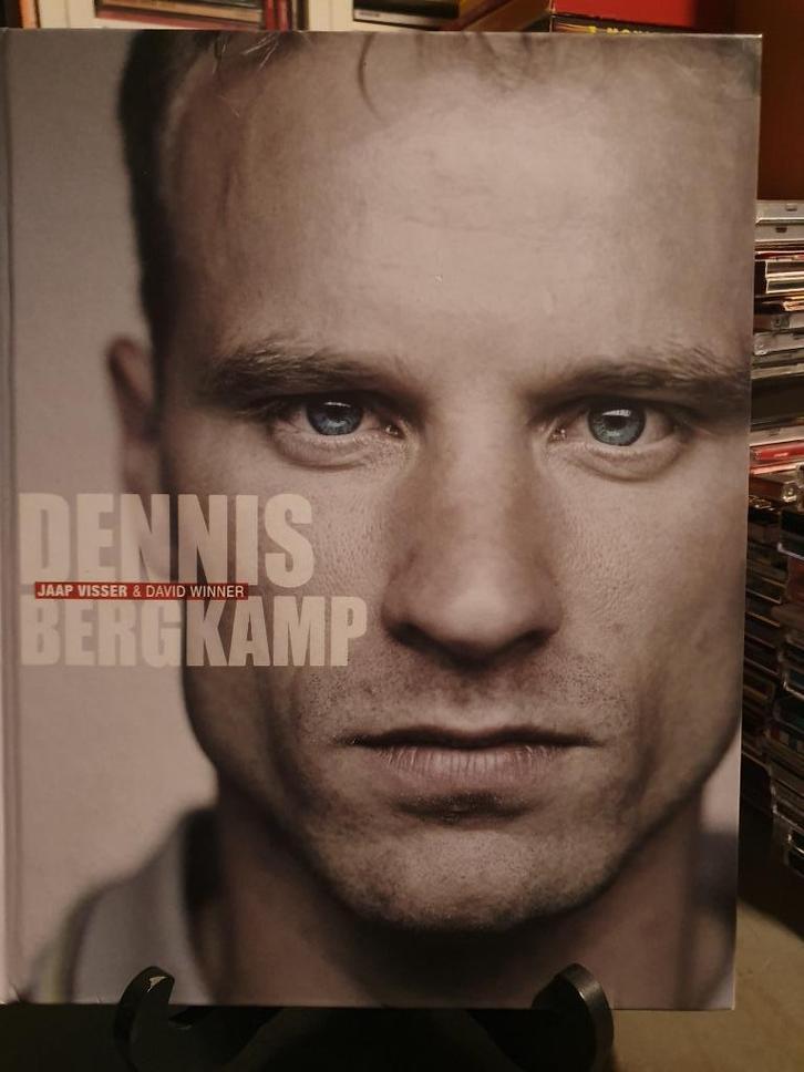 Dennis Bergkamp - Jaap Visser & David Winner, Boeken, Sportboeken, Gelezen, Balsport, Ophalen