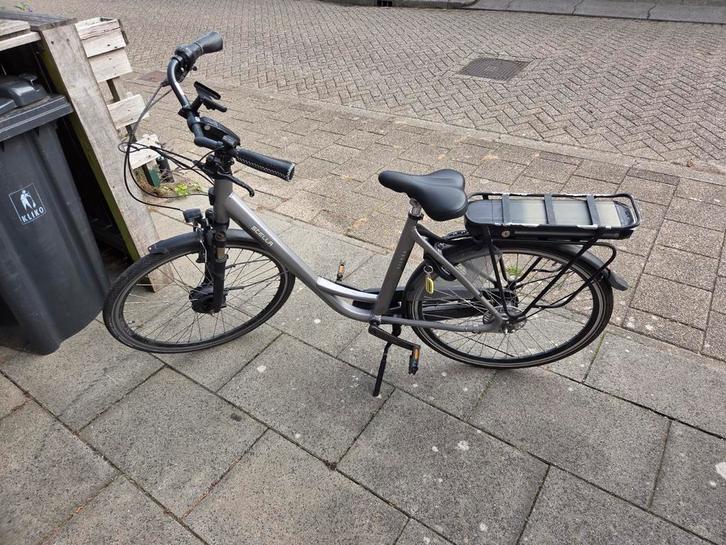 Stella fiets - defect, Fietsen en Brommers, Elektrische fietsen, Gebruikt, Overige merken, 51 tot 55 cm, Minder dan 30 km per accu