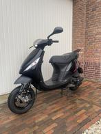 Piaggio Zip. 125cc Leader. SP vork NETTE staat, Maximaal 45 km/u, Zip, Ophalen of Verzenden, Zo goed als nieuw