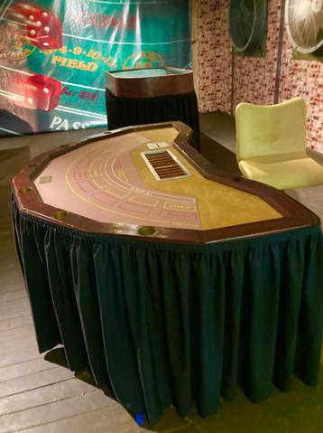 Blackjack/Punto banco tafel beschikbaar voor biedingen