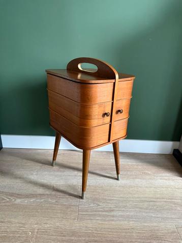 Naaidoos | Vintage | Deens design beschikbaar voor biedingen