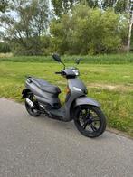 Peugeot Tweet rs50 2017, Fietsen en Brommers, Scooters | Peugeot, Ophalen, Zo goed als nieuw, Overige modellen