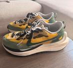 Nike Vaporwaffle Sacai Tour Yellow - Maat 44, Kleding | Heren, Schoenen, Ophalen of Verzenden, Zo goed als nieuw, Overige kleuren